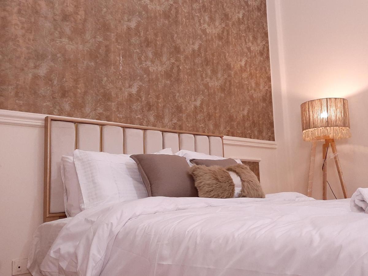 Royal Apartment In Talaat Harb Downtown Kaherah Luaran gambar