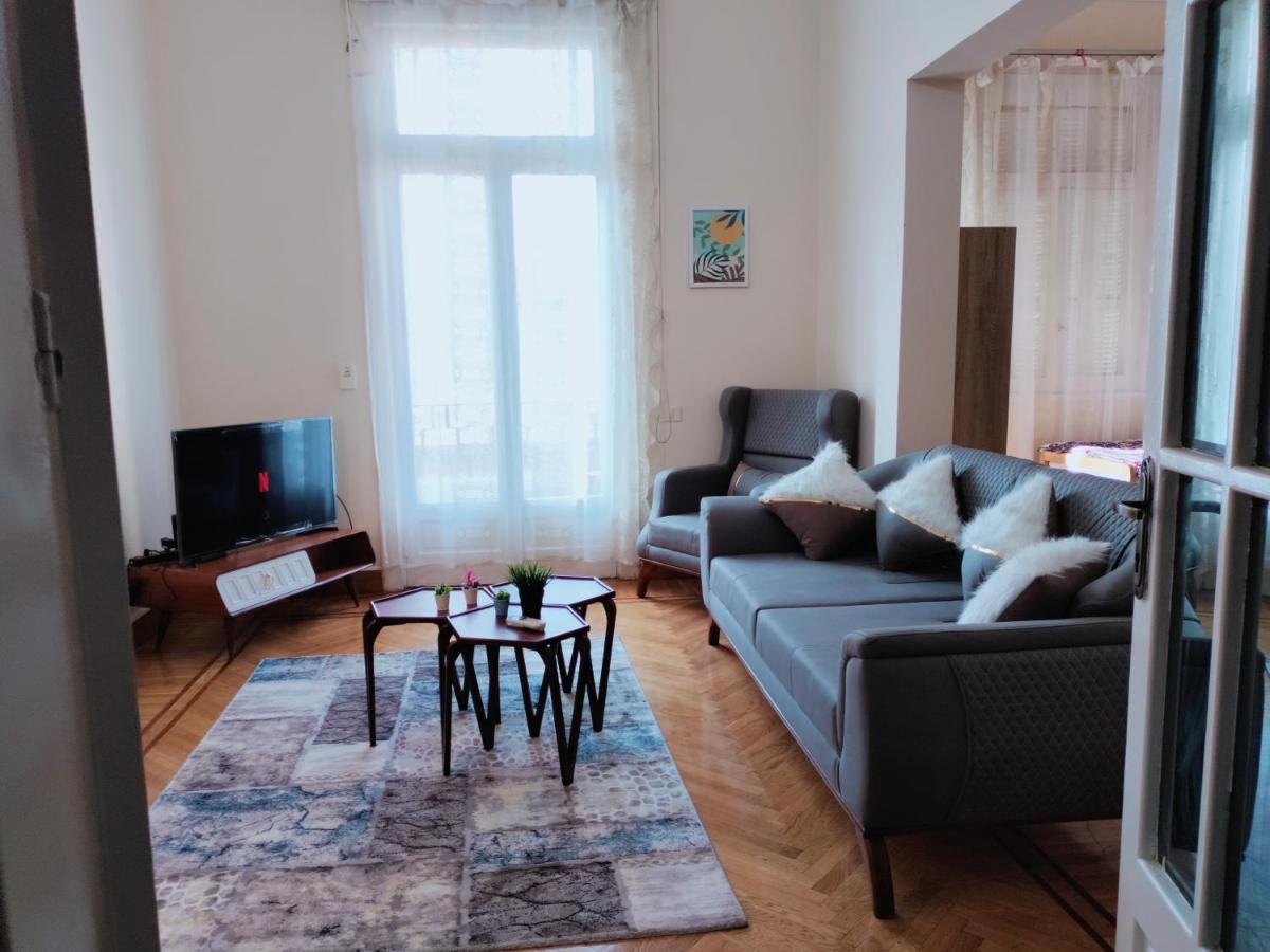 Royal Apartment In Talaat Harb Downtown Kaherah Luaran gambar